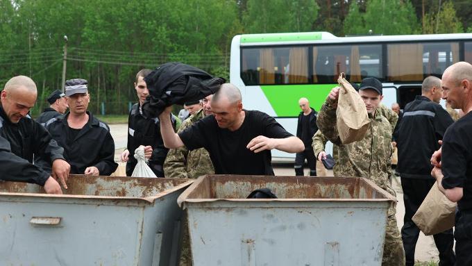 Україна повернула з полону ще 303 військових у межах обміну 1000 на 1000